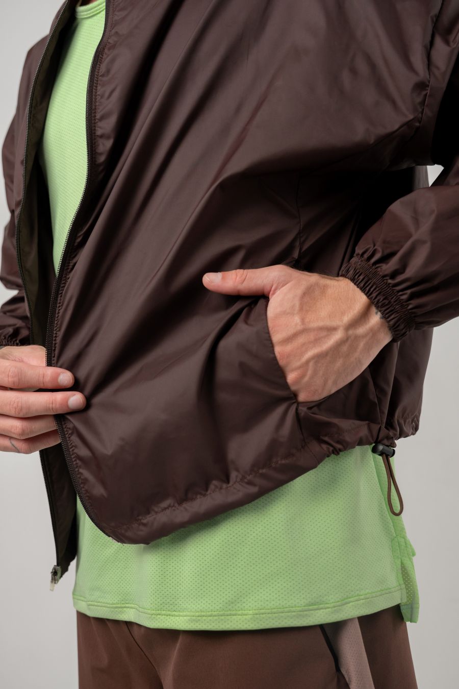 Chaqueta Active Flow Chocolate