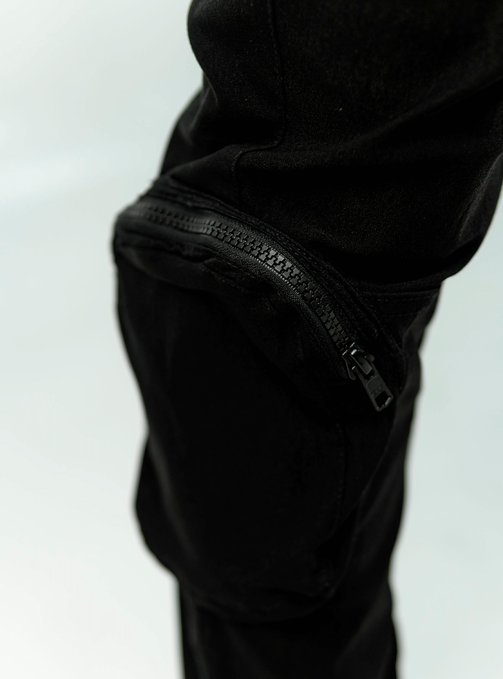 PANTALÓN CARGO UTILITY NEGRO
