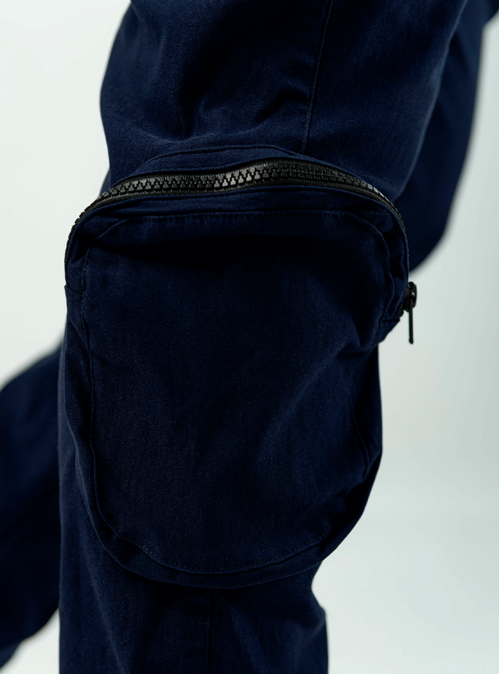 PANTALÓN CARGO UTILITY AZUL OSCURO