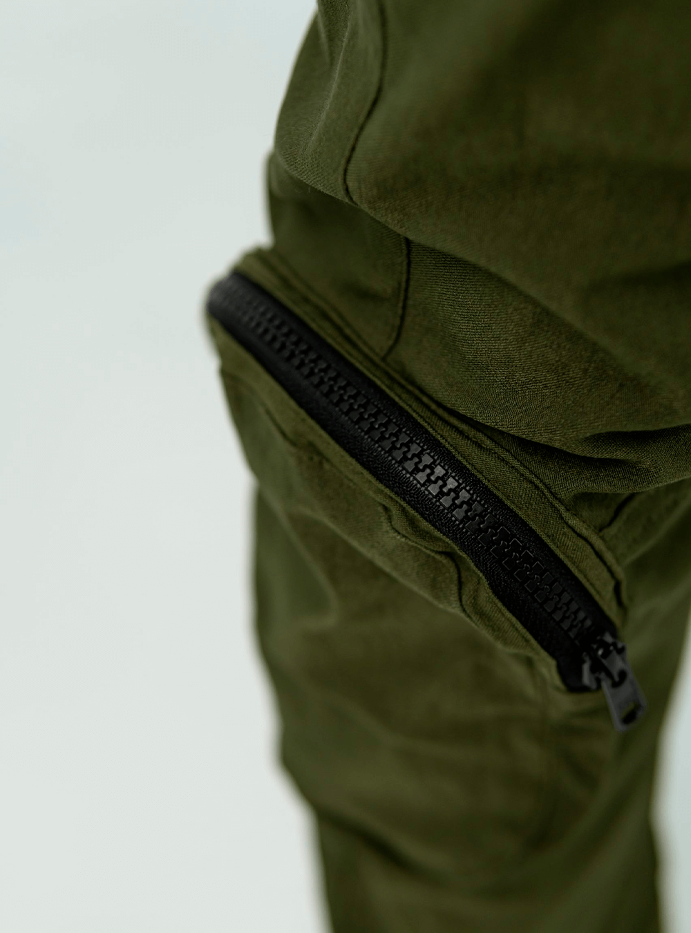 MILITARY GREEN UTILITY CARGO PANTS