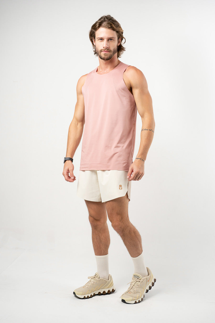 Running Pro Retro Cream Shorts