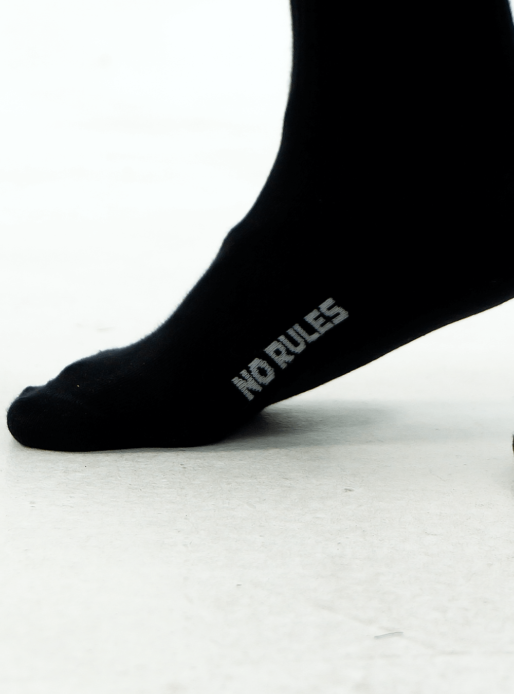 BLACK SPORTS SOCKS