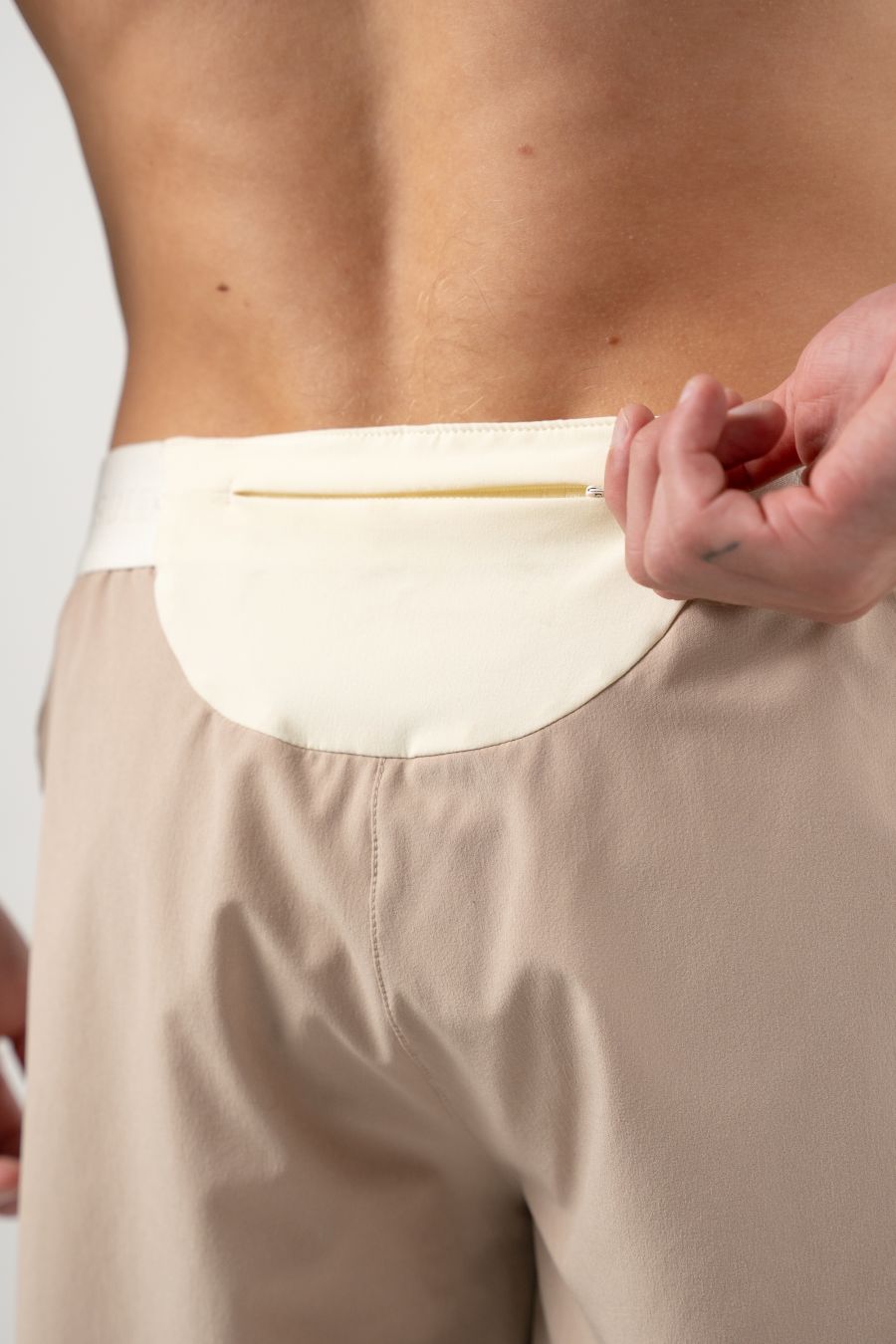 Running Pro Retro Cream Shorts