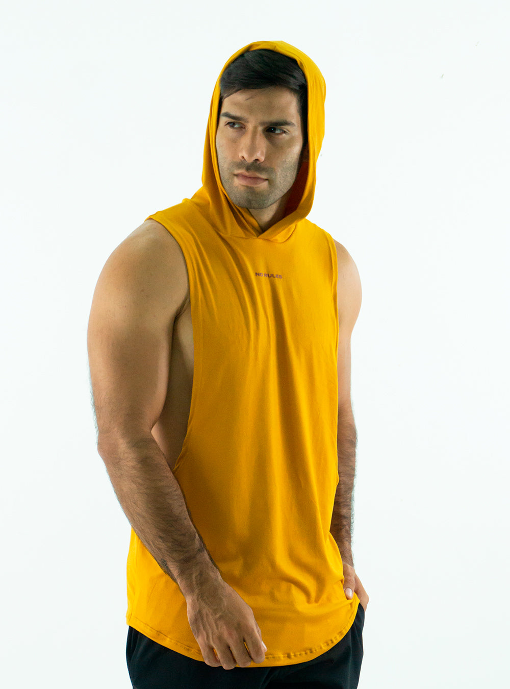 CAMISETA HODDIE MUSCLE MOSTAZA